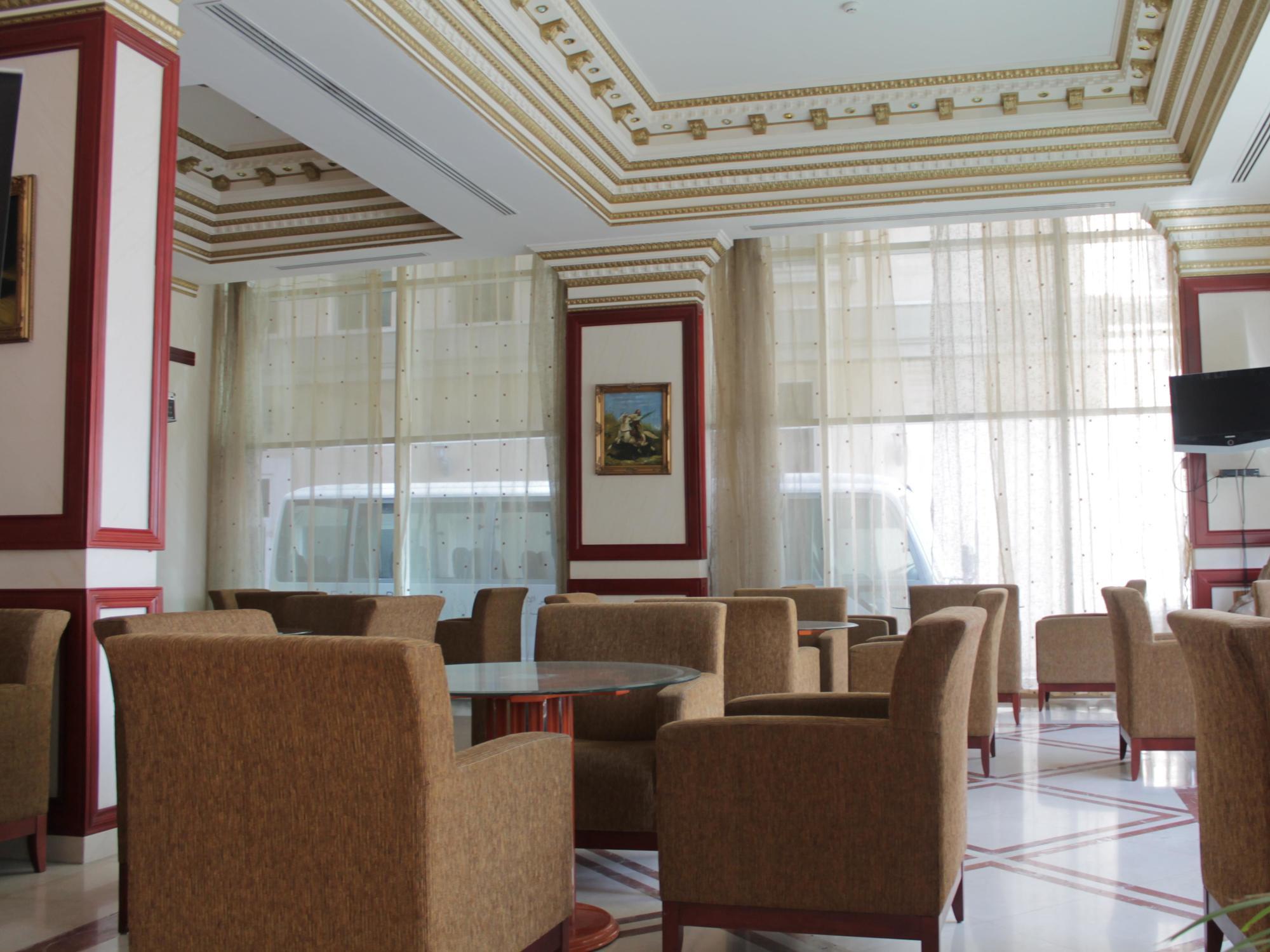 Emirates Palace Hotel Suites Schardscha Exterior foto